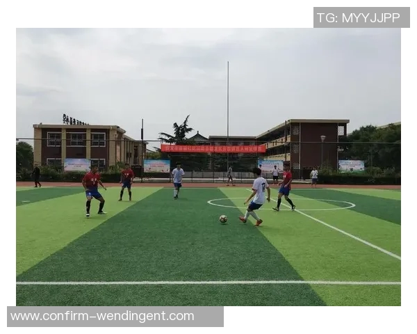 黄建业足球小镇：打造足球文化与社区融合的新典范